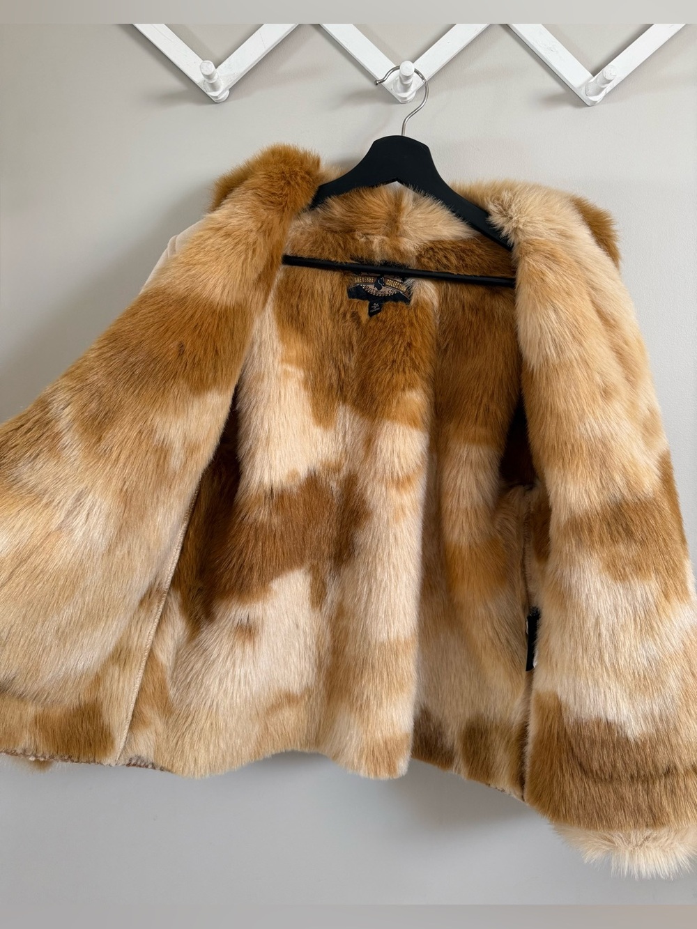 Coldwater Creek Faux-Shearling Cream & TanJacket with Faux-Fur Inner/Trim Size M - Picture 4 of 14